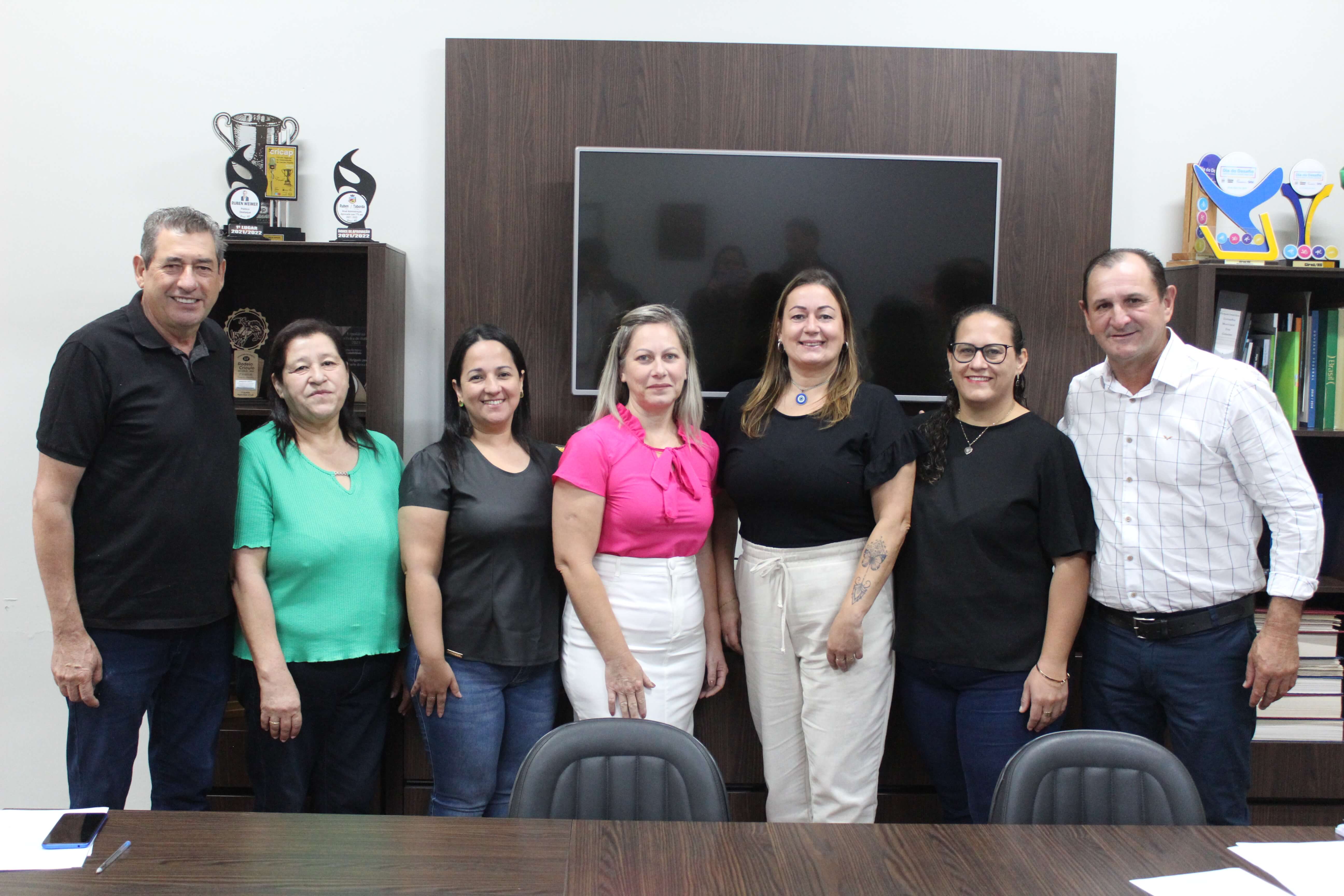 Conselheiros tutelares são empossados em ato oficial promovido pelo Governo Municipal