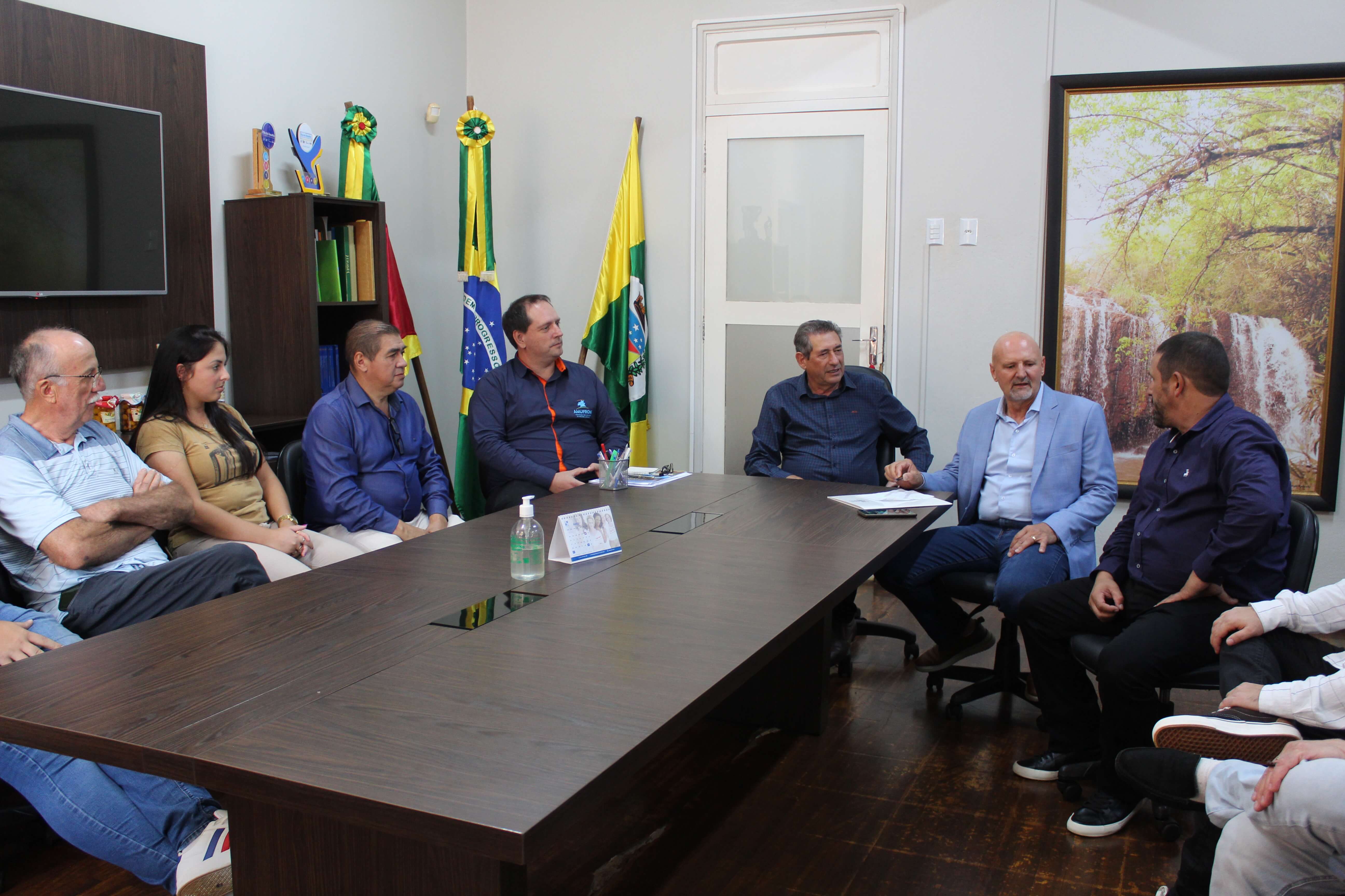 Centros de convivência giruaenses receberão investimentos visando a qualificação de suas infraestruturas