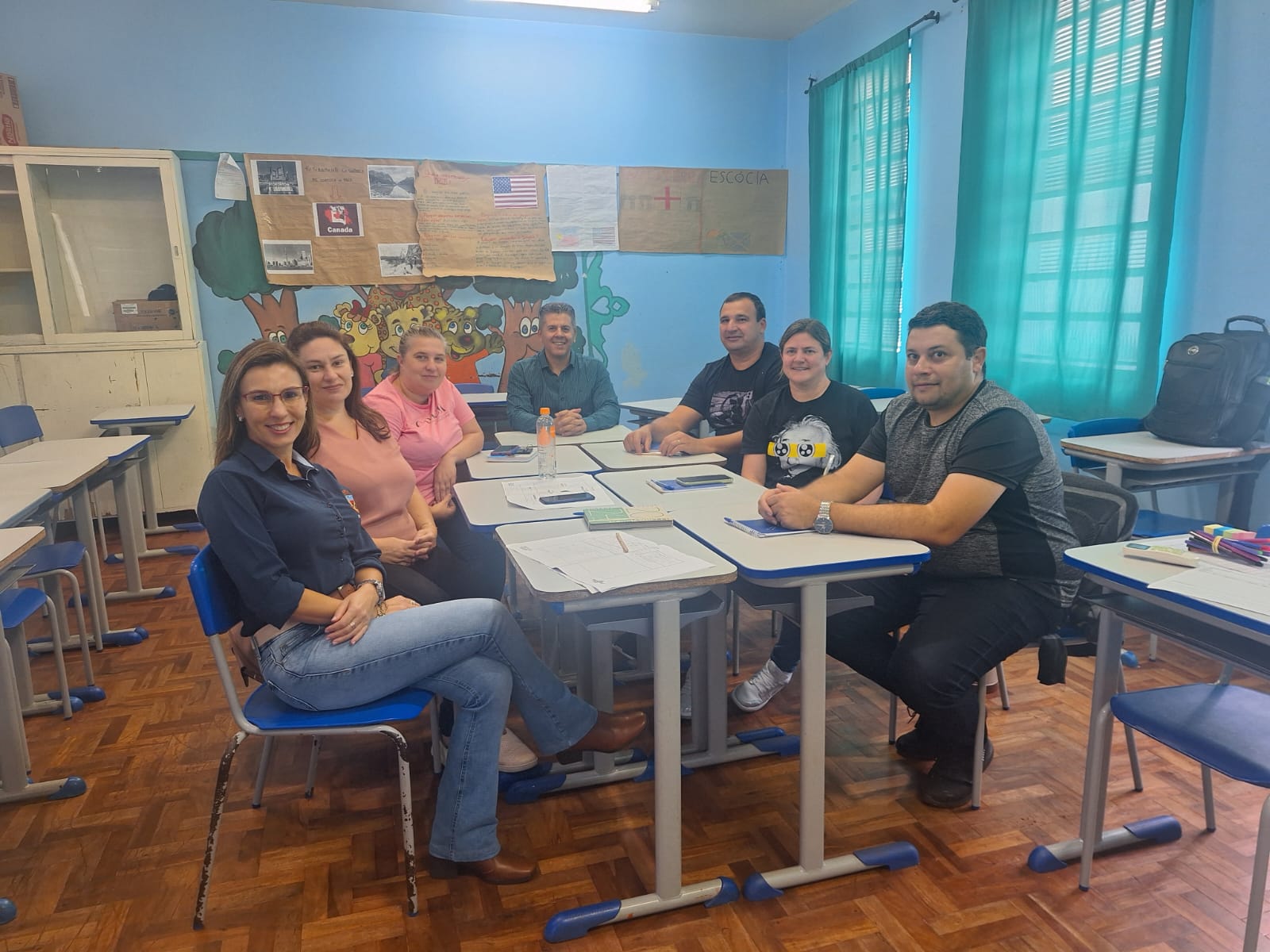 <h1 class="western"><span style="color: #333333;"><span style="font-family: Raleway, Helvetica Neue, Helvetica, Arial, sans-serif;"><span style="font-size: medium;">Secretaria Municipal de Educa&ccedil;&atilde;o promove &ldquo;Dia D&rdquo; oportunizando momentos de estudo e planejamento aos professores de Giru&aacute;</span></span></span></h1>