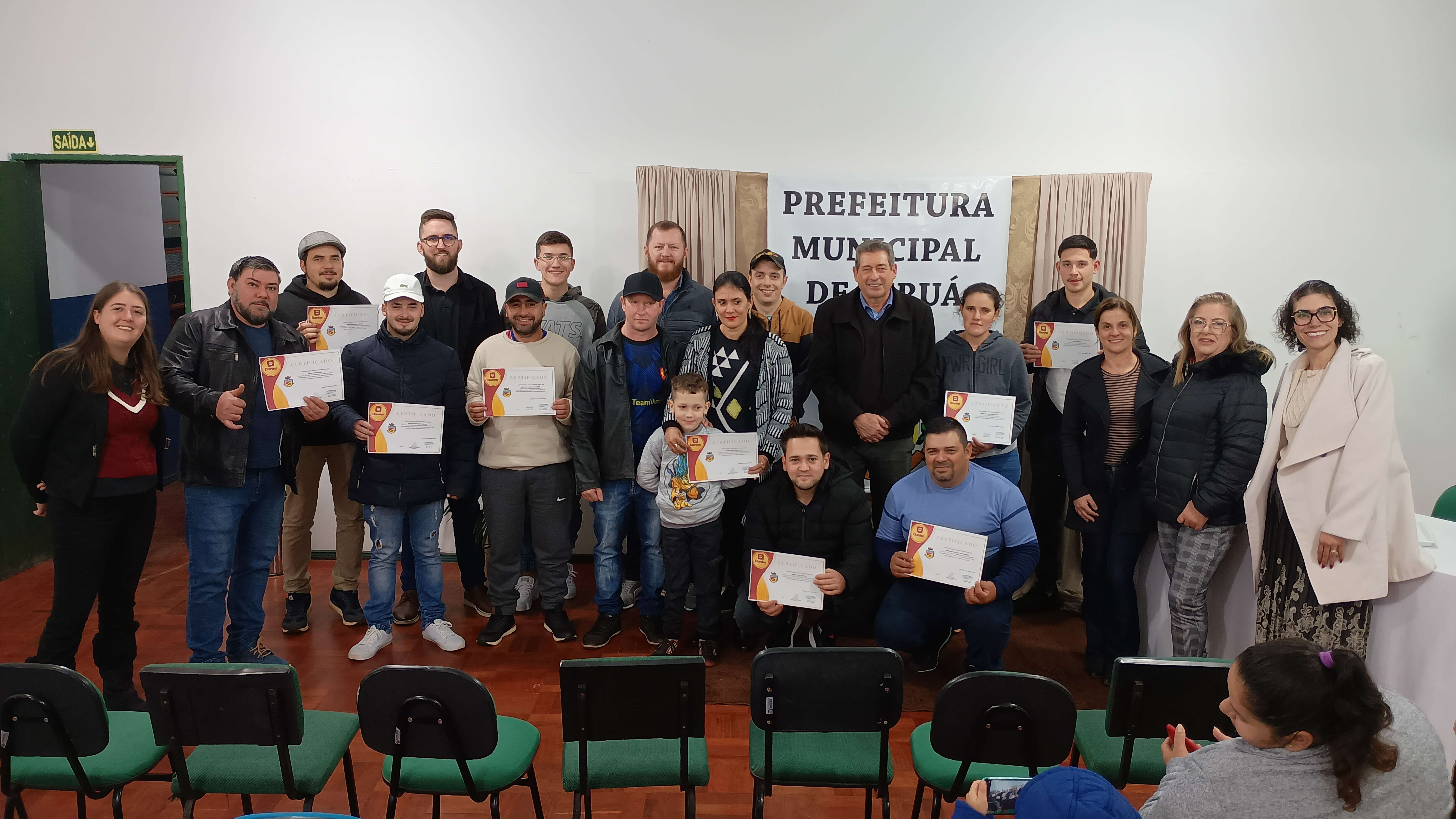 <h2 class="western" align="center"><span style="font-family: Liberation Serif, serif;"><span style="font-size: medium;"><span style="color: #1a1a1a;">Investimento na qualifica&ccedil;&atilde;o d</span><span style="color: #1a1a1a;">e</span><span style="color: #1a1a1a;"> giruaenses garante a formatura de mais duas turmas em cursos d</span><span style="color: #1a1a1a;">o setor metalmec&acirc;nico </span></span></span></h2>
<p align="center"><br /><br /></p>