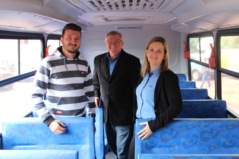 Secretaria de Educação adquire novo micro-ônibus