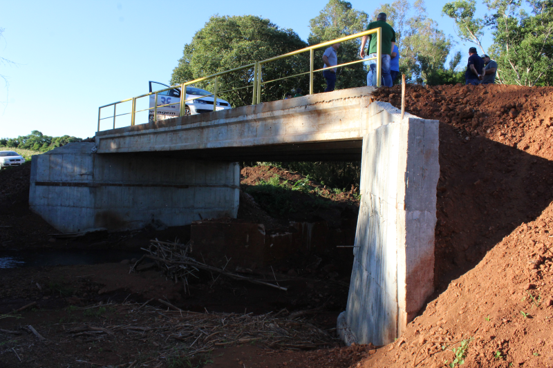 Governo Municipal conclui e inaugura mais uma ponte no interior de Giruá