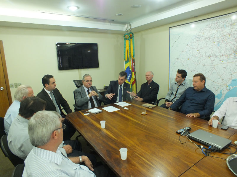 Acesso asfáltico Giruá - Senador Salgado Filho, foi tratado com o novo Secr