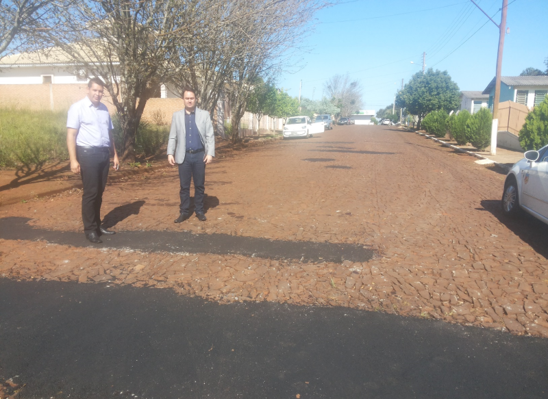 Mais uma etapa da Operação Tapa Buraco sendo realizada