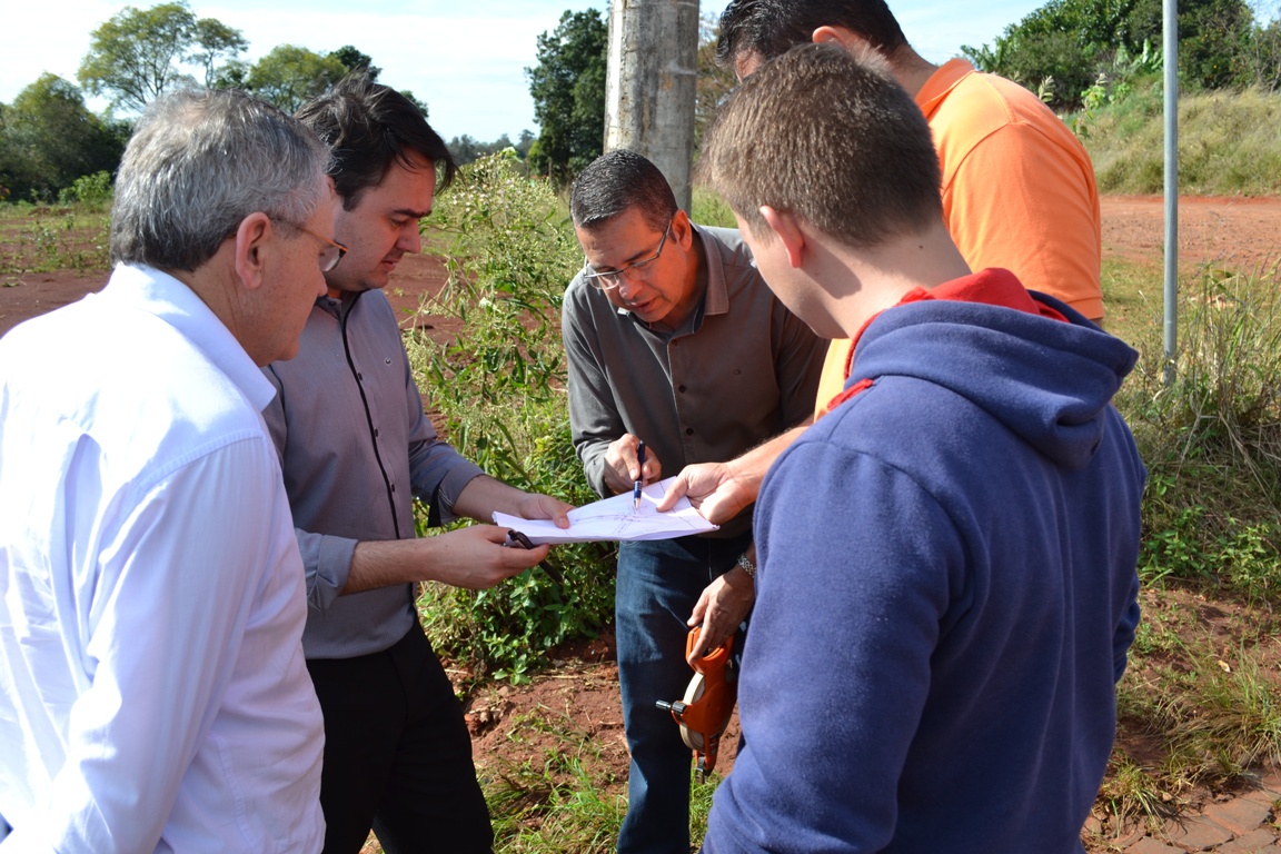 Iniciam as obras de pavimentação na Avenida Santo Ângelo 
