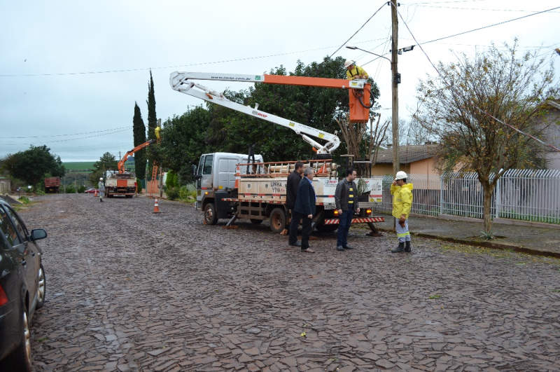 Encerrada a primeira etapa do ano de investimentos em novas redes de ilumin