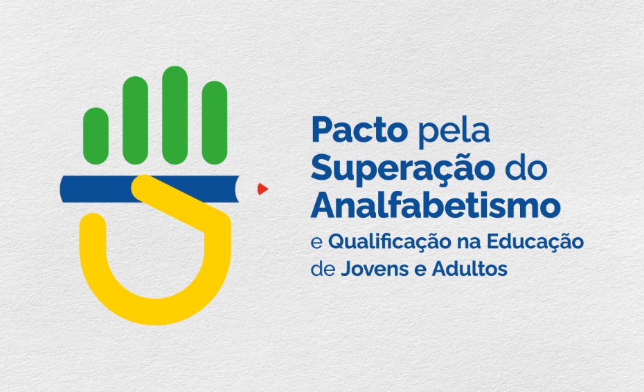 <p>Secretaria Municipal de Educa&ccedil;&atilde;o e Cultura adere ao Pacto Nacional Pela Supera&ccedil;&atilde;o do Analfabetismo e Qualifica&ccedil;&atilde;o na Educa&ccedil;&atilde;o de Jovens e Adultos</p>