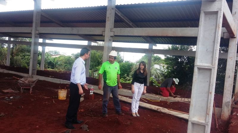 AVANÇAM AS OBRAS NO CENTRO COMUNITÁRIO DO BAIRRO HORTÊNCIO