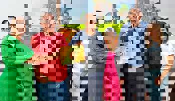 <p>Criador da bandeira do munic&iacute;pio de Giru&aacute; visita o Executivo Municipal</p>