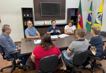 <p><strong>Governo Municipal assina </strong><strong>novos</strong><strong> Termo</strong><strong>s</strong><strong> de Fomento em benef&iacute;cio da APAE</strong></p>