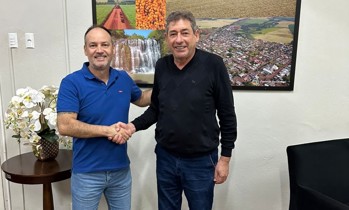 <p>Vice-prefeito Mello assume comando do Executivo de Giru&aacute; durante agenda oficial do prefeito Taborda em Bras&iacute;lia</p>