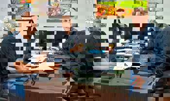 <p>Governo Municipal destina R$ 15 mil em benef&iacute;cio as for&ccedil;as policiais do munic&iacute;pio de Giru&aacute;.</p>