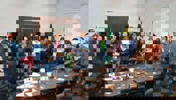 <p><span style="color: #000000;"><span style="font-family: apple-system, BlinkMacSystemFont, Segoe UI, Roboto, Oxygen-Sans, Ubuntu, Cantarell, Helvetica Neue, sans-serif;"><span style="font-size: medium;">Representantes do CPM da EMEFATI S&atilde;o Miguel Arcanjo re&uacute;nem-se com o Executivo Municipal</span></span></span></p>