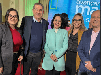 <p>Giru&aacute; &eacute; contemplado com R$ 3,3 milh&otilde;es em investimentos para a Sa&uacute;de atrav&eacute;s do Programa Avan&ccedil;ar Mais na Sa&uacute;de&nbsp;</p>