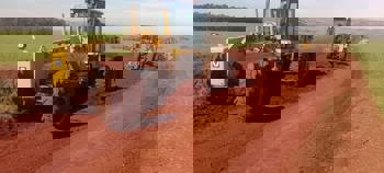 <p>Servi&ccedil;o P&uacute;blico em Destaque: Conserva&ccedil;&atilde;o de Estradas e Apoio &agrave;s Propriedades Rurais</p>