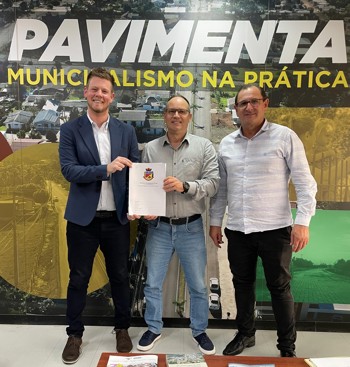 <p>Vice-prefeito de Giru&aacute; cumpre agenda oficial em Porto Alegre e protocola demandas estrat&eacute;gicas para o munic&iacute;pio</p>