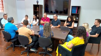 <p>Giru&aacute; avan&ccedil;a para implanta&ccedil;&atilde;o do Tudo F&aacute;cil Empresas</p>