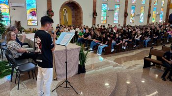 <p>Solenidade marca conclus&atilde;o do &ordm; ano das escolas municipais</p>