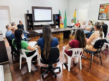 <p>Administra&ccedil;&atilde;o Municipal avan&ccedil;a em projeto de revitaliza&ccedil;&atilde;o e padroniza&ccedil;&atilde;o dos passeios p&uacute;blicos</p>