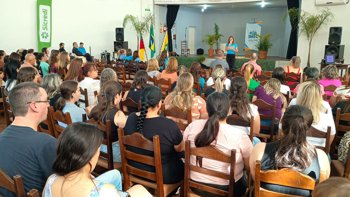 <p>Educa&ccedil;&atilde;o municipal inicia Ano Letivo 2026 com programa&ccedil;&atilde;o formativa e reflexiva</p>