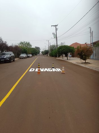 Governo Municipal intensifica melhorias na sinaliza&ccedil;&atilde;o vi&aacute;ria