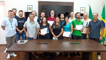 12 giruaenses concluem curso de instalador de ar-condicionado