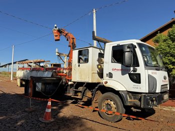 Prefeitura e RGE unem esfor&ccedil;os para ampliar ilumina&ccedil;&atilde;o p&uacute;blica em Giru&aacute;