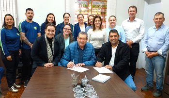 Escola Municipal Batista ter&aacute; nova quadra poliesportiva coberta