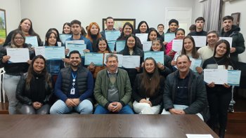 Governo Municipal certifica 24 concluintes do Curso T&eacute;cnicas de Atendimento