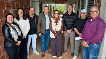 Governo Municipal entrega chaves a empresas contempladas na Incubadora Municipal