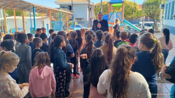 Prefeito Dari Taborda visita escolas e acompanha novos investimentos nas escolas municipais