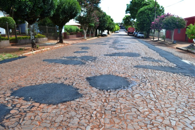 BAIRRO CANOVA RECEBE NOVA ETAPA DA OPERAÇÃO TAPA - BURACOS