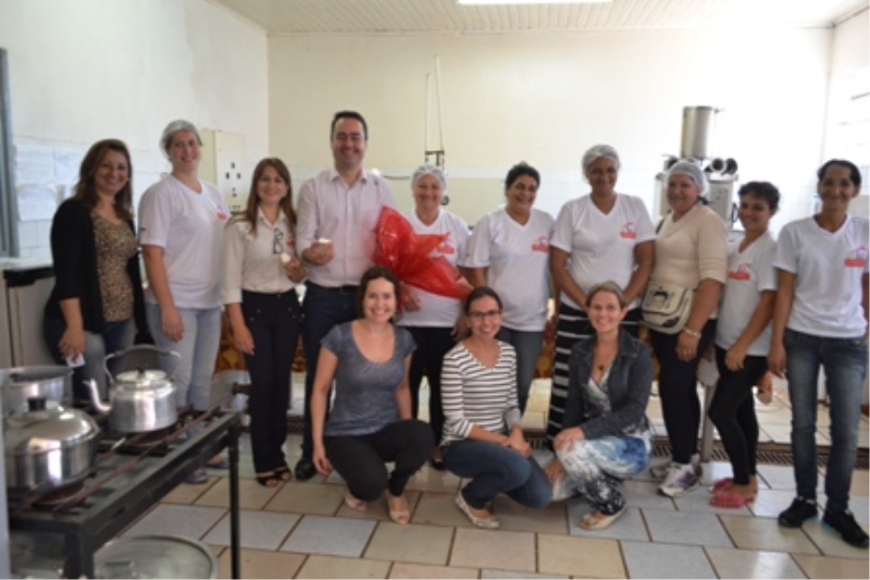 MULHERES VIRTUOSAS E CORAJOSAS PREPARARAM A PÁSCOA DAS FAMÍLIAS