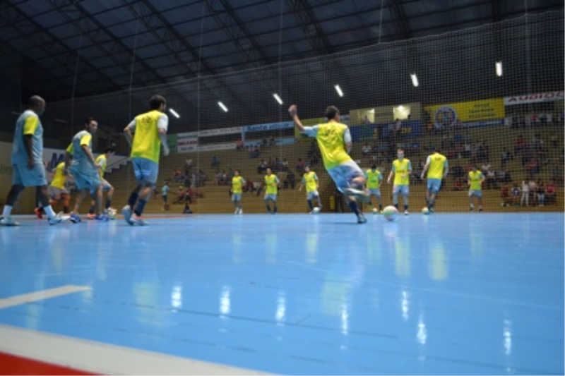 Muita Emoção marca o inicio da  2ª Taça Nacional de Futsal em Giruá