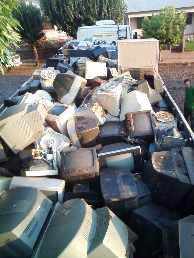 Governo Municipal recolhe mais de 6 mil itens de Lixo Eletrônico
