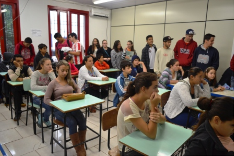 Cursos do Programa Escola de Emprego iniciaram na segunda