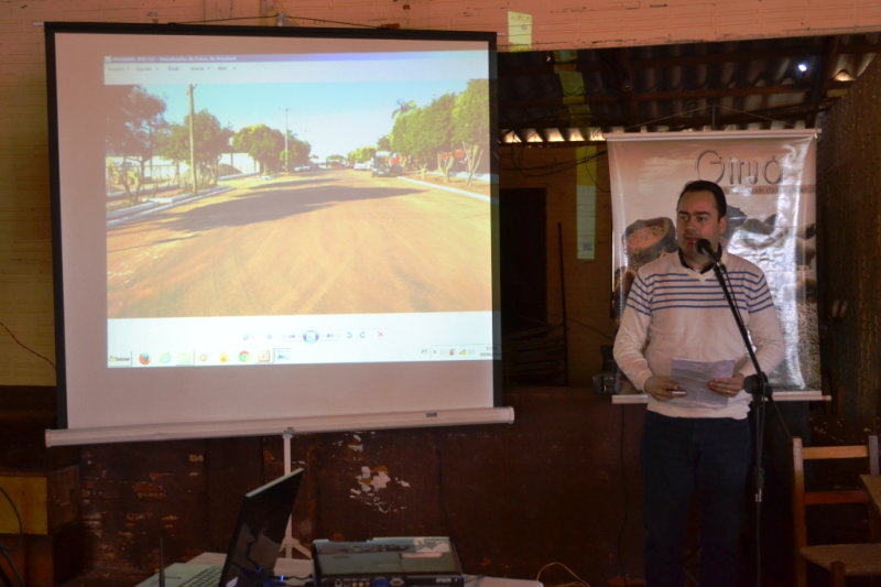 Foram inaugurados os trechos asfálticos Leimann – Promorar – São José