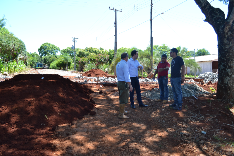 Calçamento no Mato Grande será concluído em 10 dias