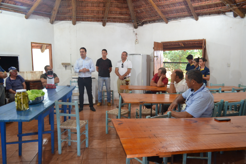 Inaugurado o calçamento em Mato Grande