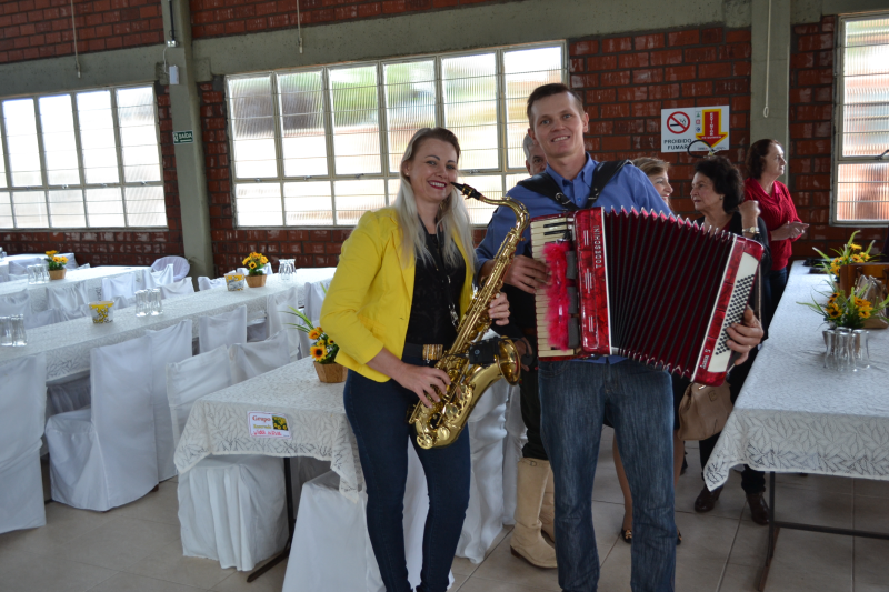 1º BAILE REGIONAL DA 3ª IDADE NO BAIRRO HORTÊNCIO