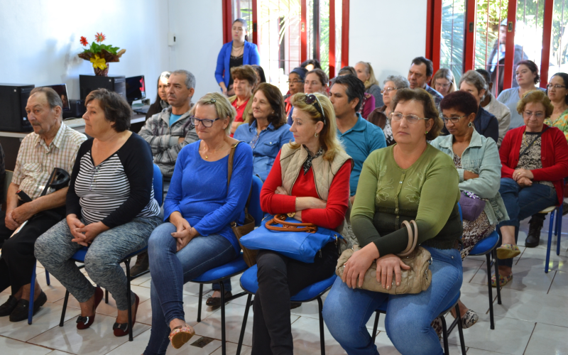 30 GIRUAENSES CONCLUEM CURSO DE INCLUSÃO DIGITAL