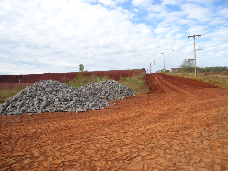 INICIAM AS OBRAS NA ÁREA INDUSTRIAL