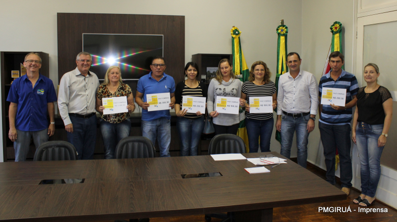 CINCO GIRUAENSES CONTEMPLADOS