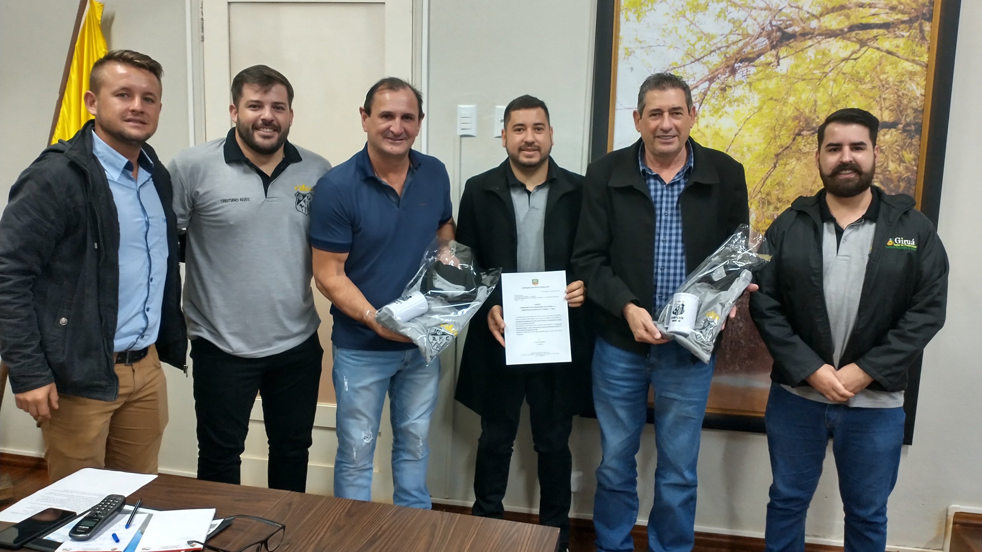 Atlântico Futebol Clube visita Executivo Municipal e anuncia participação em campeonato interestadual