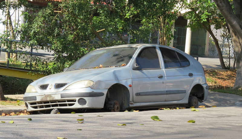 Conscientização: veículos abandonados causam danos a todos