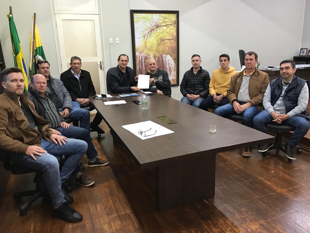 Assinada Ordem de Serviço para início de obra na infraestrutura de poços artesianos do município