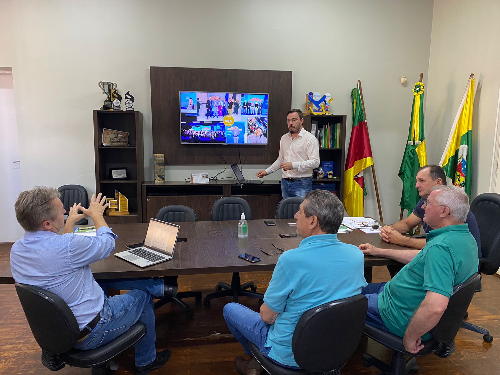 Governo Municipal projeta atuação da Sala do Empreendedor para 2023