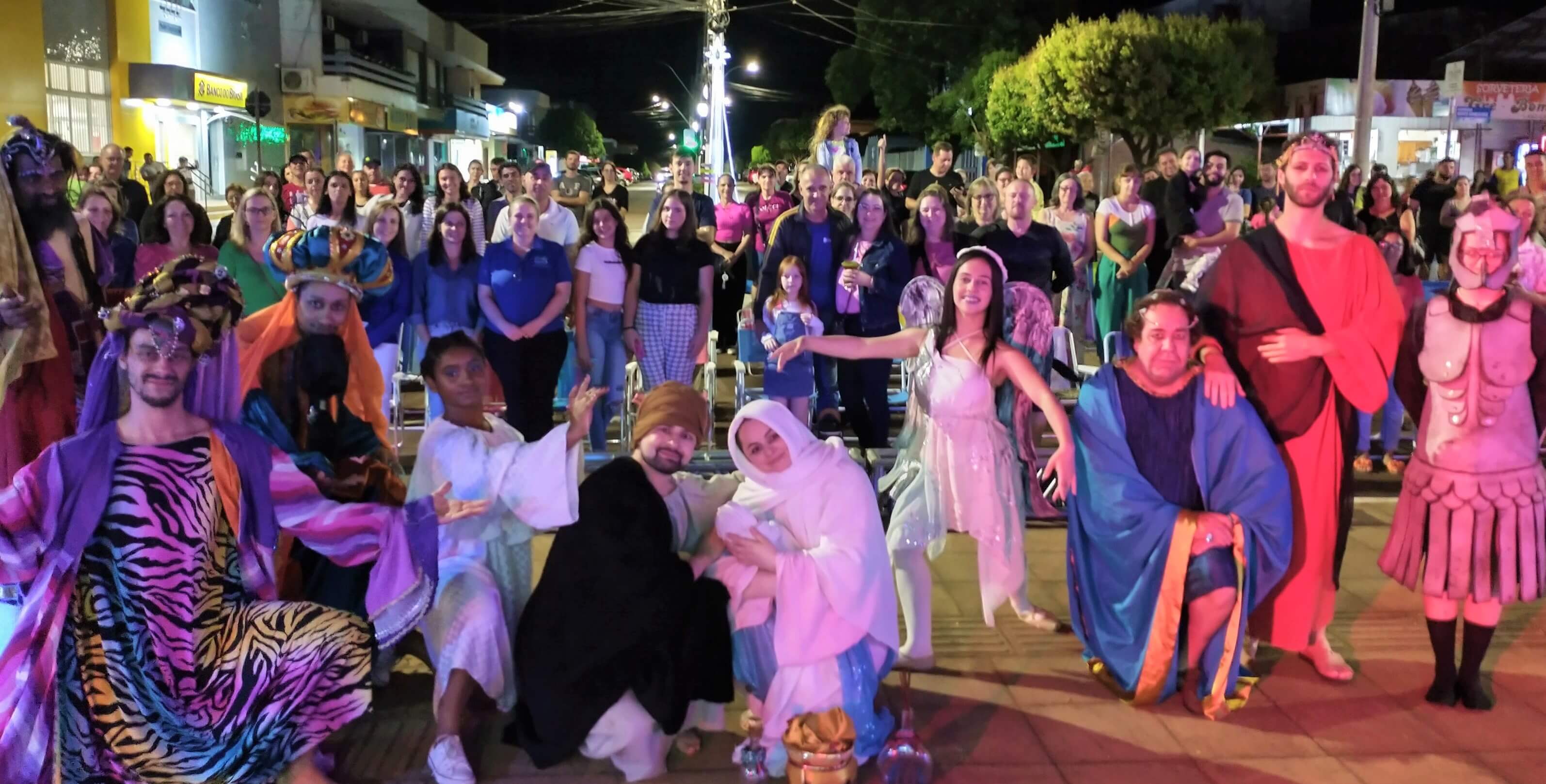 Encenação do “Nascimento de Jesus” foi apresentada por grupo teatral de Novo Hamburgo