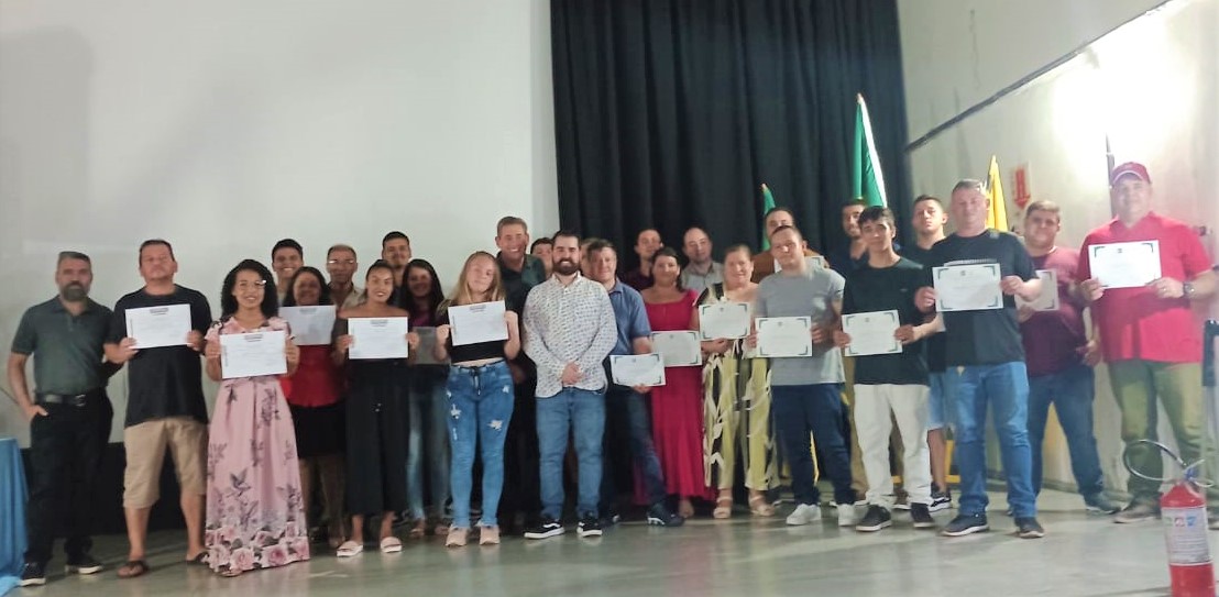 Giruá, o município que mais investe em cursos do setor metalmecânico forma mais duas turmas