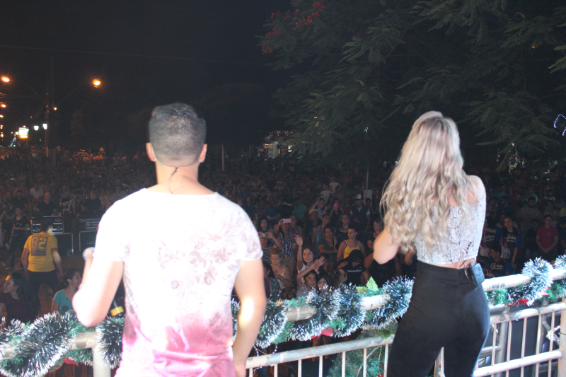 Grandes shows movimentam comércio local na última quarta-feira